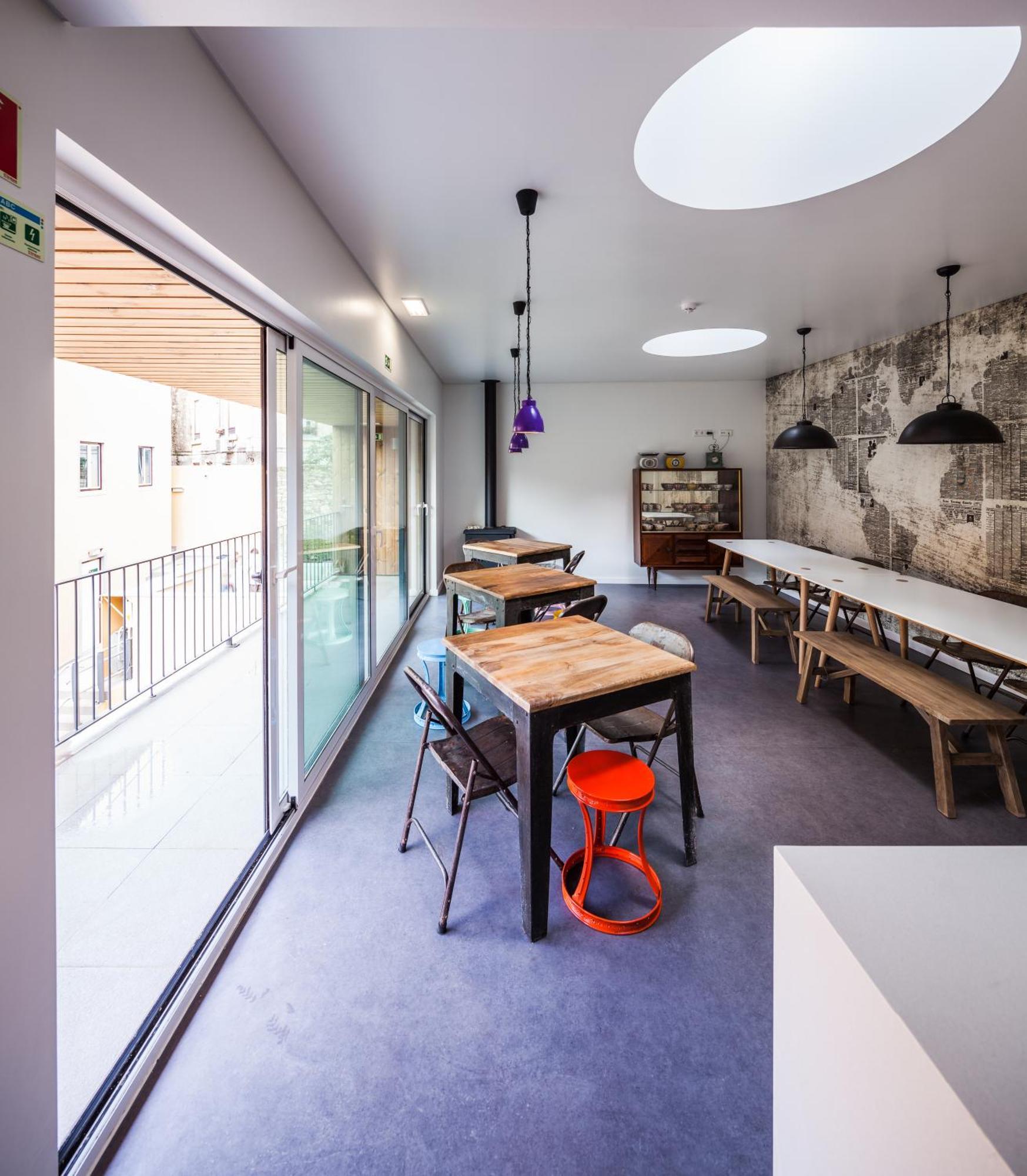 Moon Hill By Joivy Hostel Sintra Exterior photo