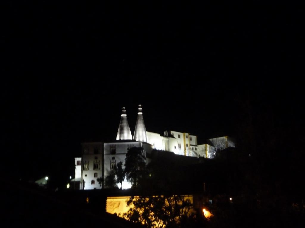 Moon Hill By Joivy Hostel Sintra Exterior photo