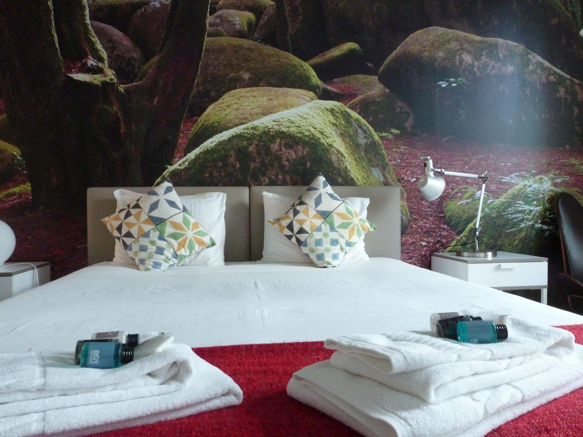 Moon Hill By Joivy Hostel Sintra Exterior photo